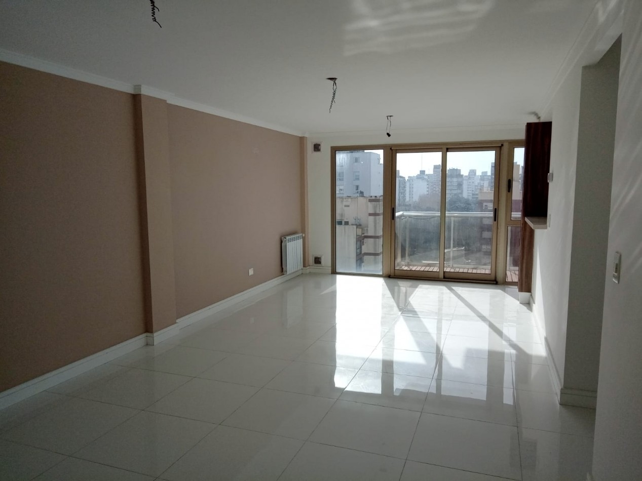 Semipiso 3 amb con cochera - Plaza Mitre
