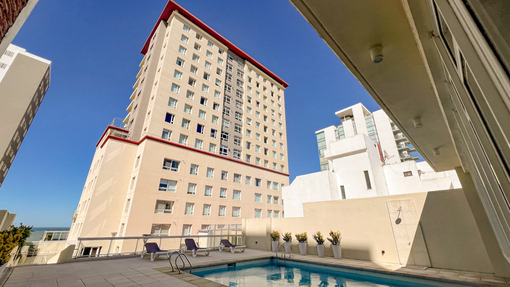 Departamento 4 amb con cochera - Playa Grande - Tourbillon