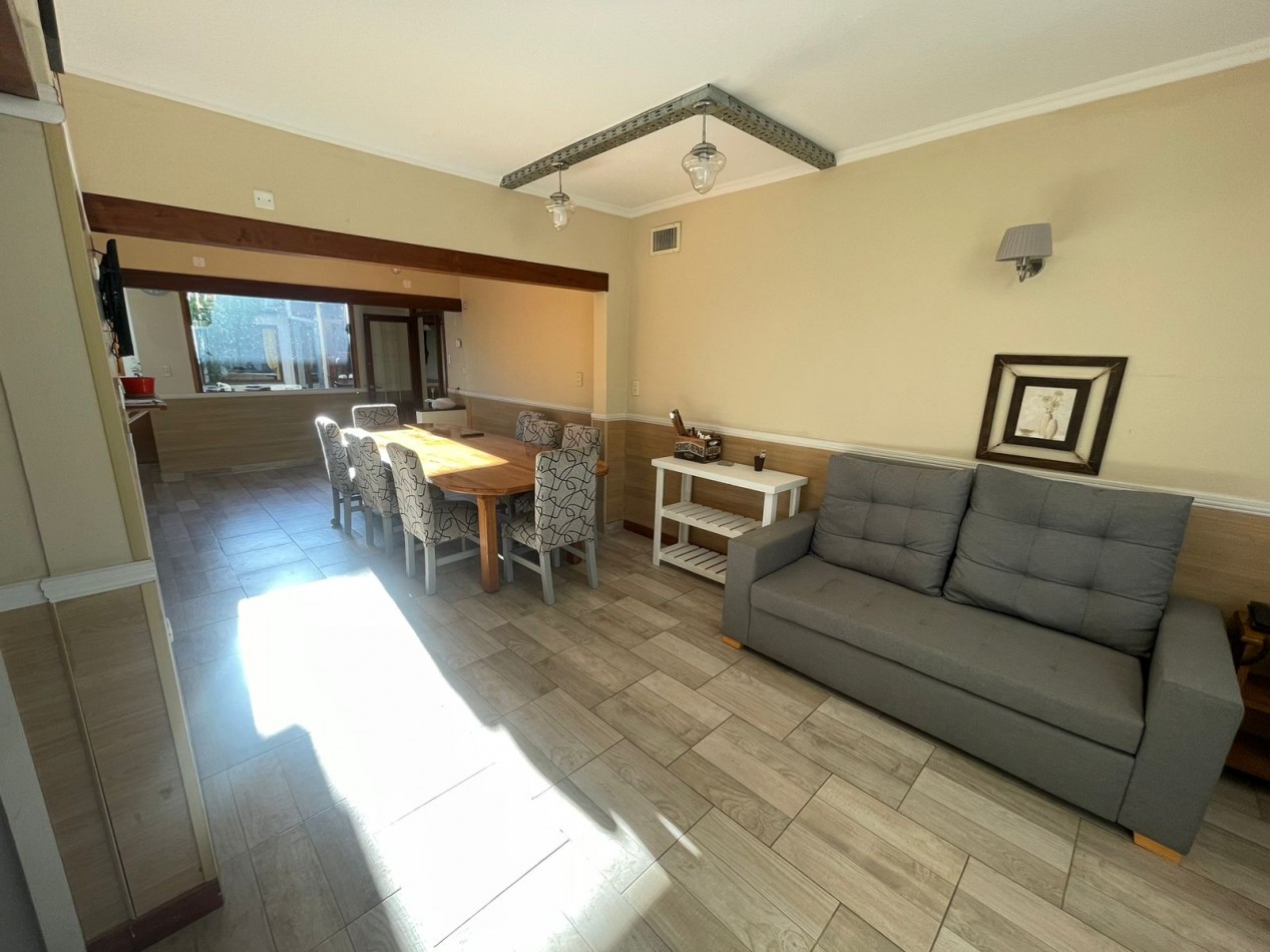 Inmueble Zona Puerto de 5 ambientes - Inmejorable estado -
