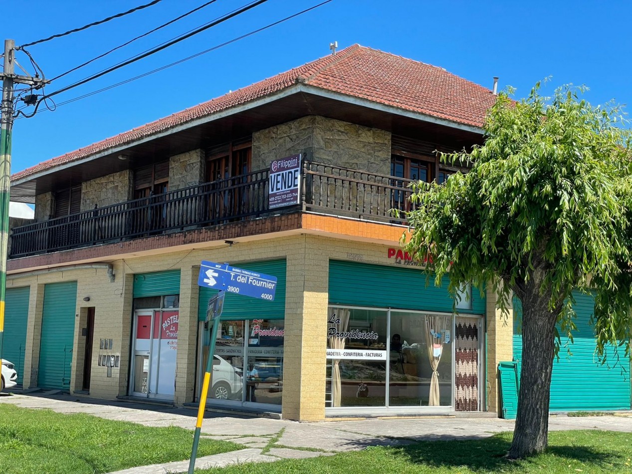 CASA 4 AMB + 4 LOCALES - EN BLOCK- TERMAS HUINCO