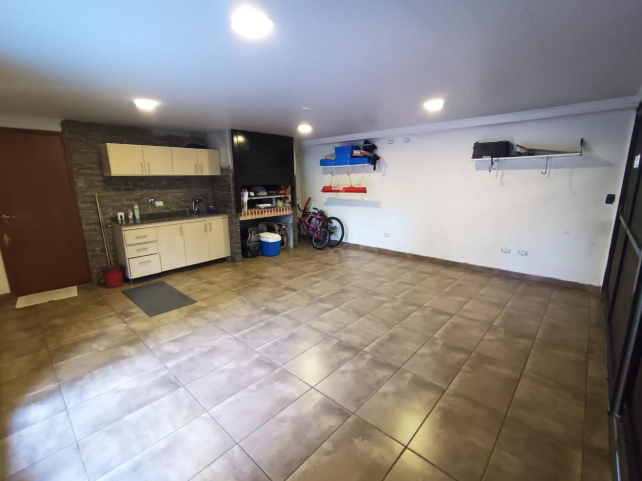 Casa 5 ambientes estilo moderno Zona Mundialista - Mar del Plata -