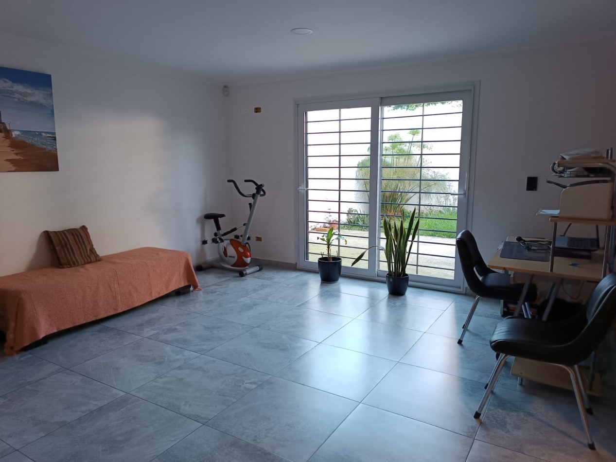 Casa 5 ambientes estilo moderno Zona Mundialista - Mar del Plata -