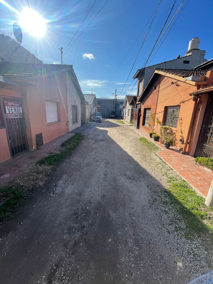 VENTA DE CASA EN PH - 2 AMBIENTES - LAS AVENIDAS