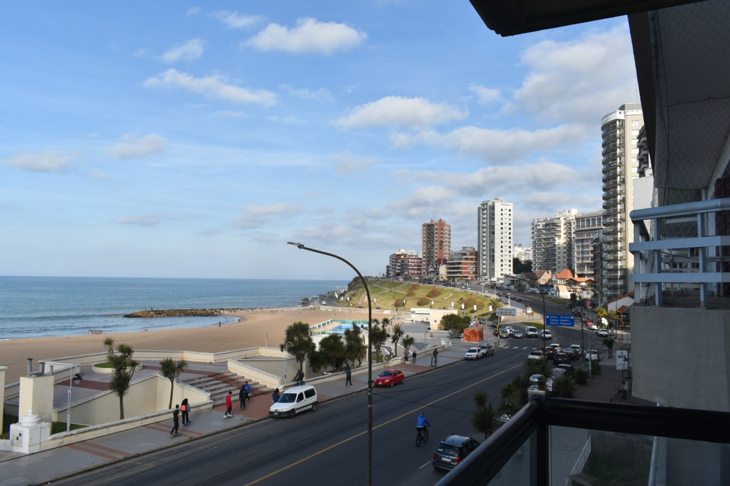 ALQUILER VERANO 2025 - SEMIPISO CON VISTA AL MAR CON COCHERA - LA PERLA