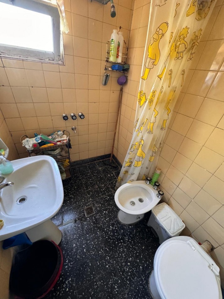 Casa 3 amb con cochera + dpto 2 amb - APTA CREDITO