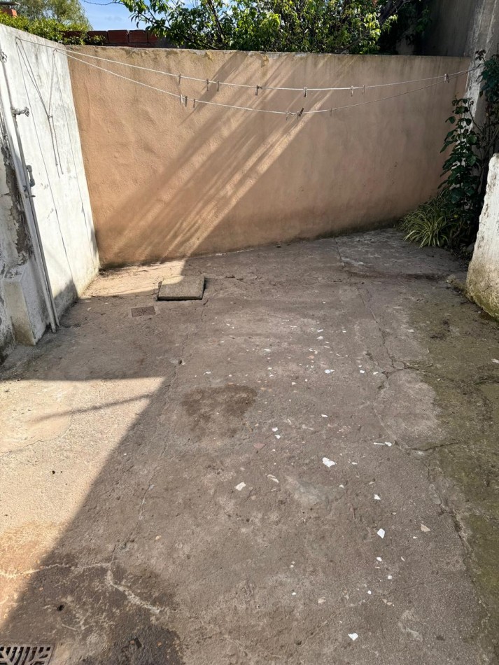 Casa 3 amb con cochera + dpto 2 amb - APTA CREDITO