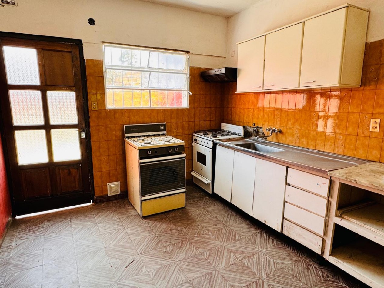 Casa 3 amb con cochera + dpto 2 amb - APTA CREDITO