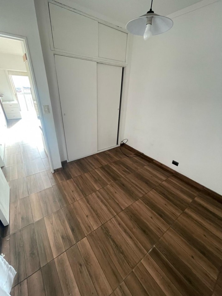 Departamento 2 ambientes a la calle - MACROCENTRO - Av. Indep - Mar del Plata VENTA