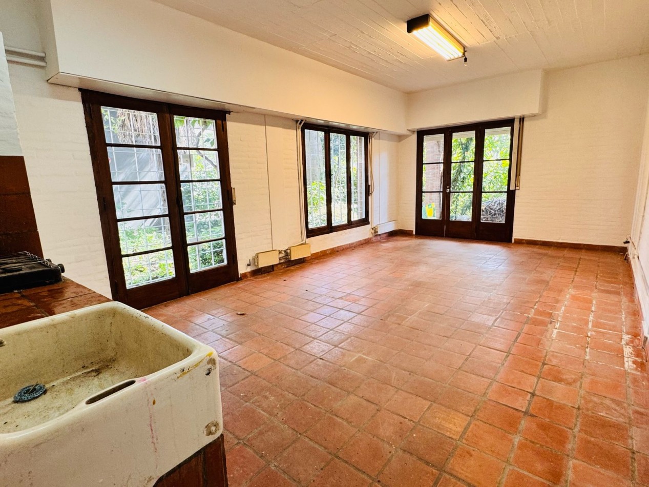 CHALET 5 AMBIENTES - ZONA MUNDIALISTA - APTO CREDITO