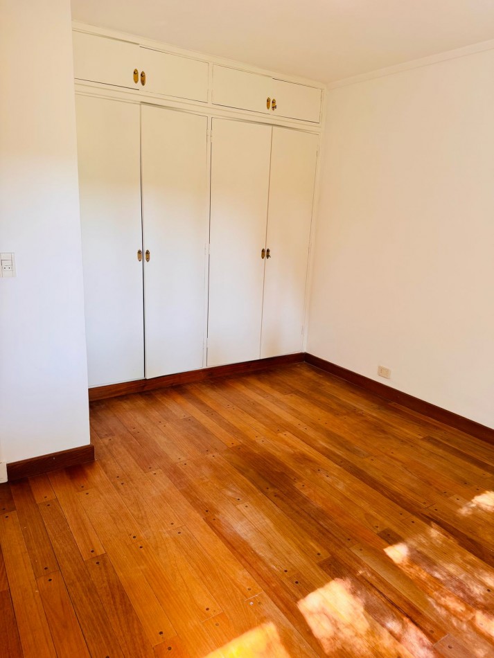 CHALET 5 AMBIENTES - ZONA MUNDIALISTA - APTO CREDITO