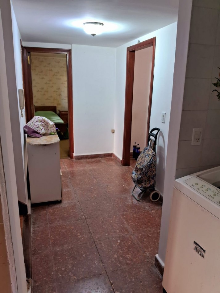 Importante chalet sobre 2 lotes - 10 ambientes - Divino Rostro