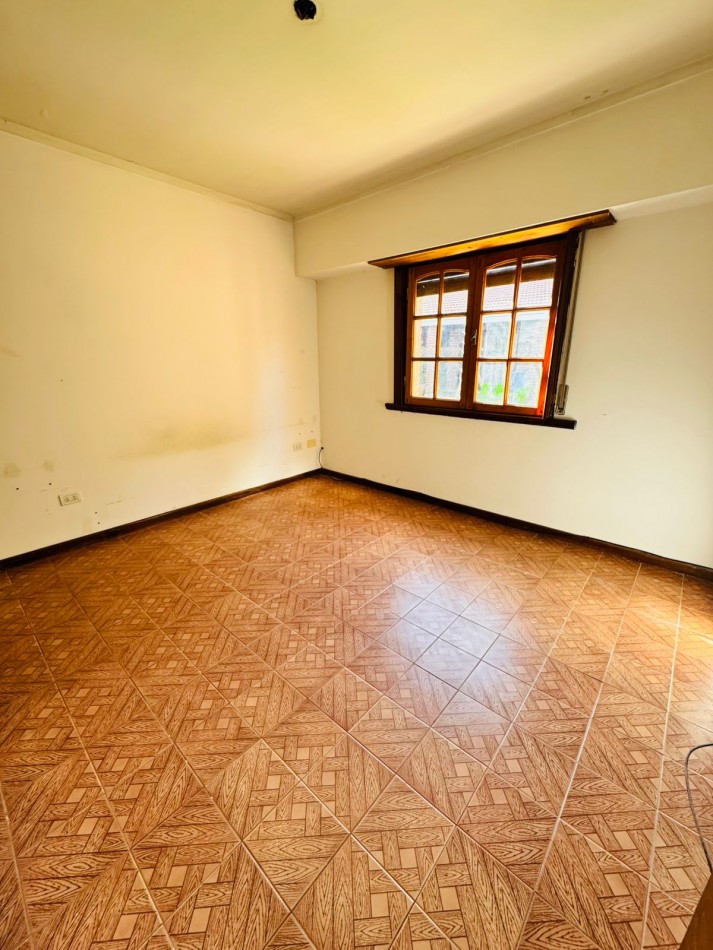 ALQUILER 24 MESES - PH 3 AMBIENTES CON GARAJE - LAS AVENIDAS -
