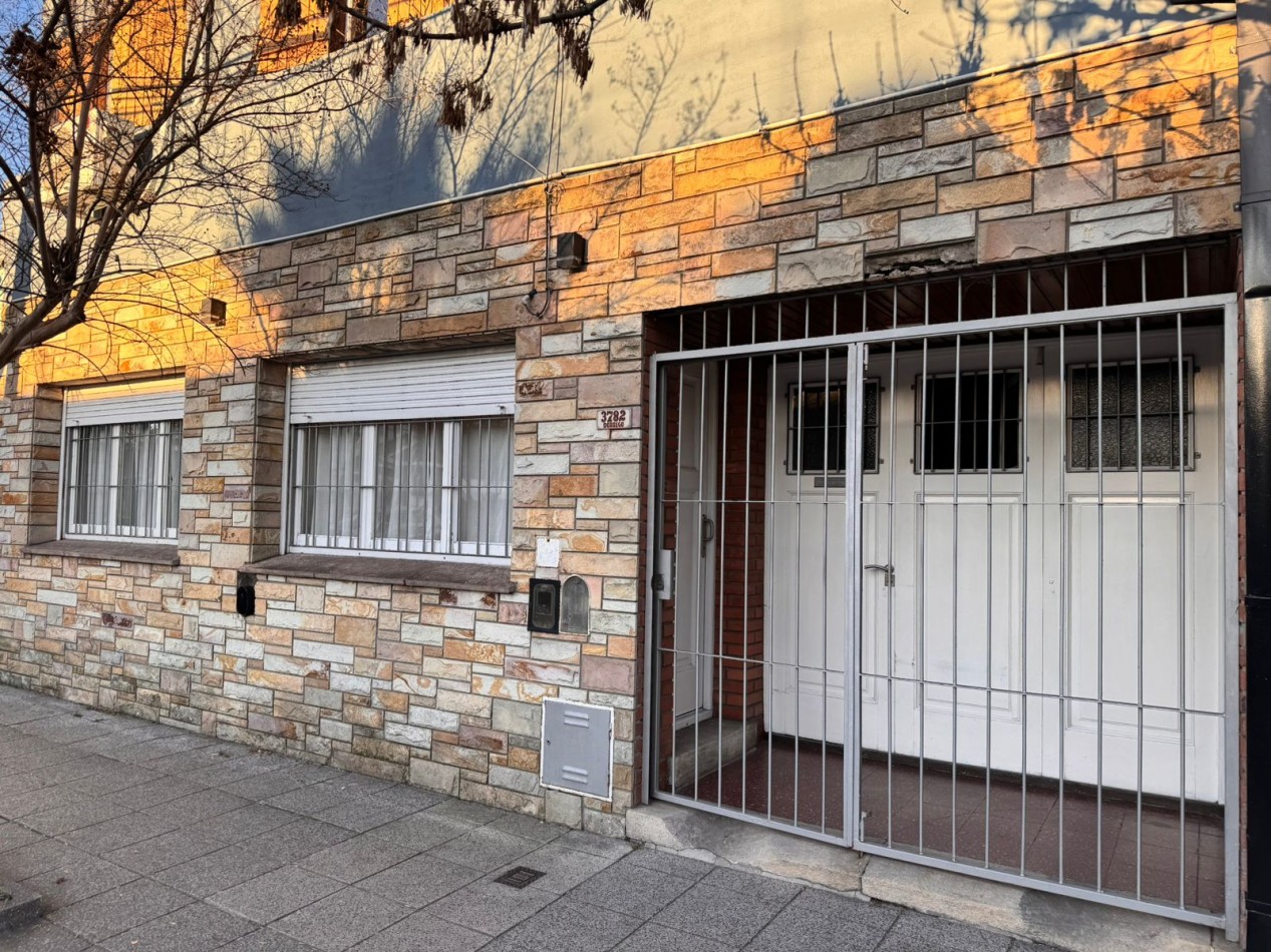 CASA EN PH 3AMB A CALLE CON GARAGE - APTO CREDITO - SAN JOSE