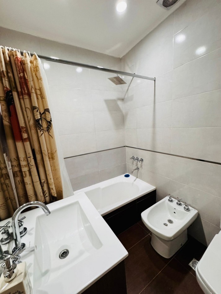 CASA EN PH 3AMB A CALLE CON GARAGE - APTO CREDITO - SAN JOSE