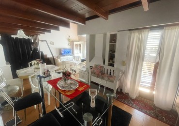 Departamento de 1 ambiente amplio con terraza al frente y cochera en La Perla